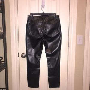 Black faux leather jeans, pockets, nwt